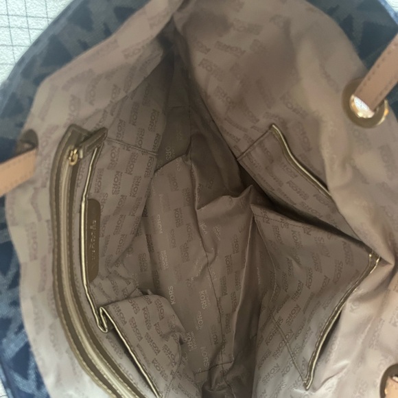 Michael Kors Logo Tote - Blue - nearly new - Picture 3 of 5